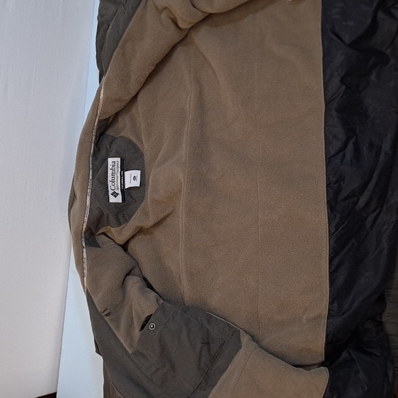 Columbia Jackets & Coats Columbia Xlt Jacket In Olive Green It Is